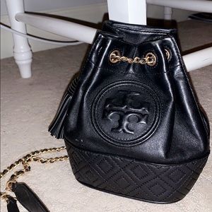 TORY BURCH- Fleming Soft Mini Bucket Bag